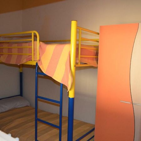 Апартаменты Apartamento Reformado En Primera Linea De Playa Альмуньекар Экстерьер фото