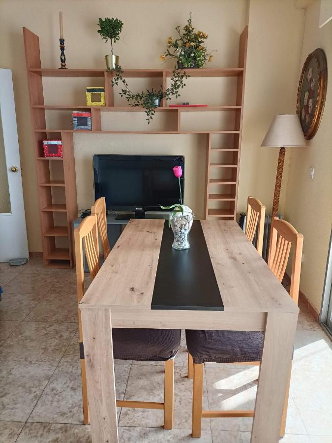 Апартаменты Apartamento Reformado En Primera Linea De Playa Альмуньекар Экстерьер фото