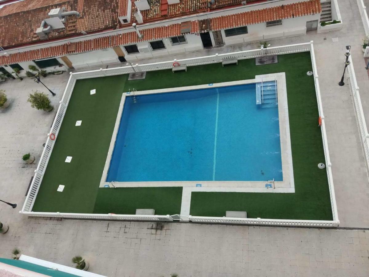 Апартаменты Apartamento Reformado En Primera Linea De Playa Альмуньекар Экстерьер фото