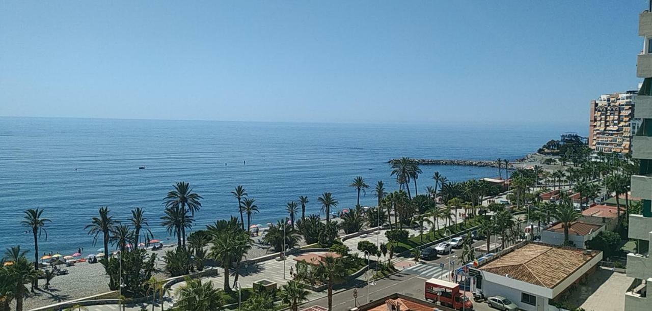 Апартаменты Apartamento Reformado En Primera Linea De Playa Альмуньекар Экстерьер фото